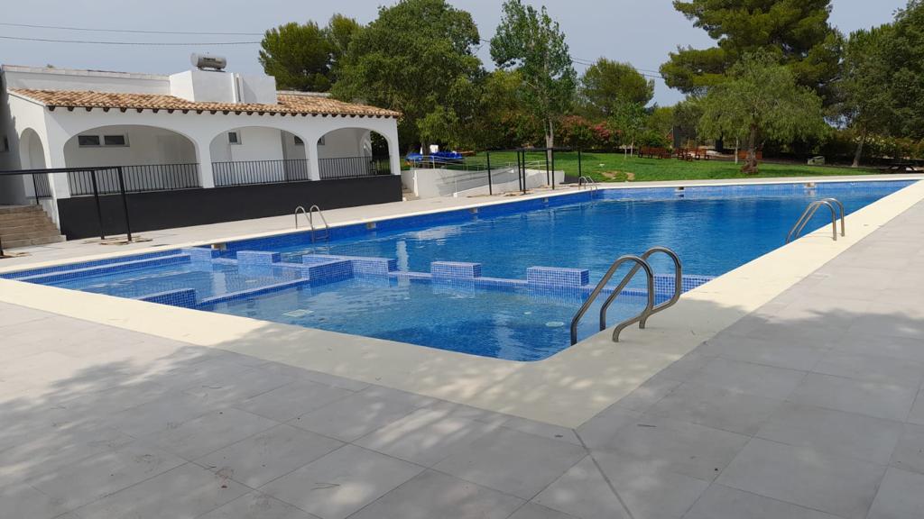 Public Swimming-pool "Collao" and tenis court